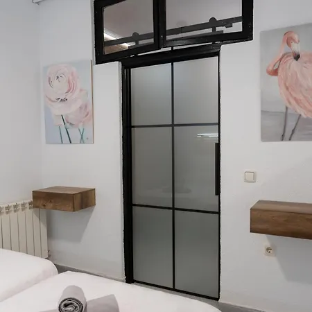 Moderno Piso Toledano アパート トレド