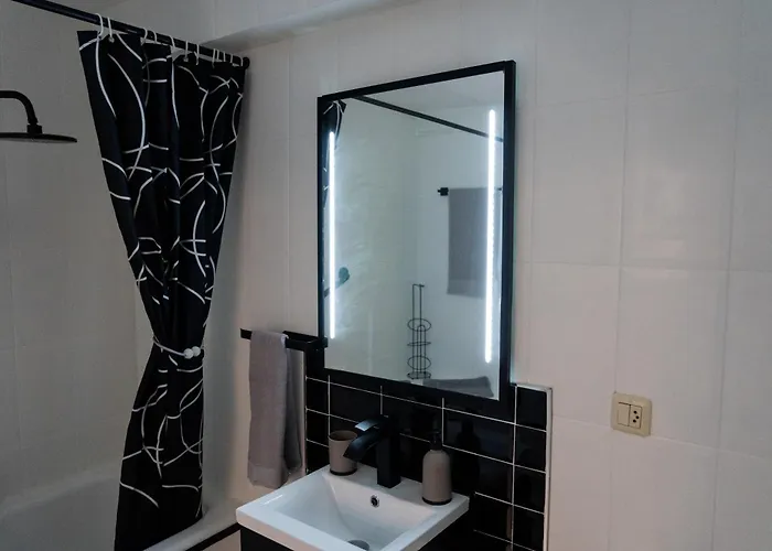 Moderno Piso Toledano