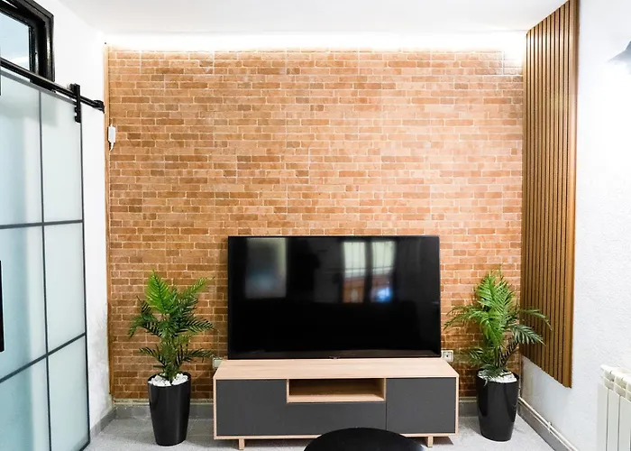 Moderno Piso Toledano